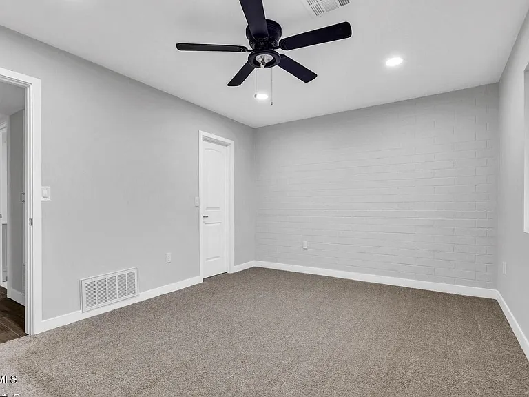 10602 W Cumberland Dr — Photo 15