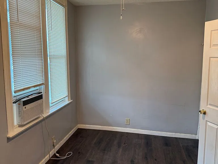 215 Courtland Ave #1 — Photo 7