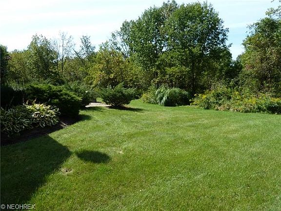 5th image of 913 Fronek Dr