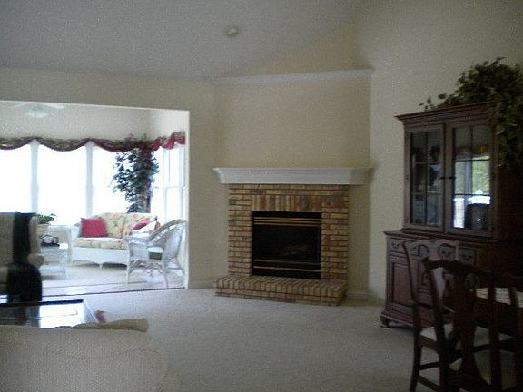 2nd image of 11198 Butternut Ln