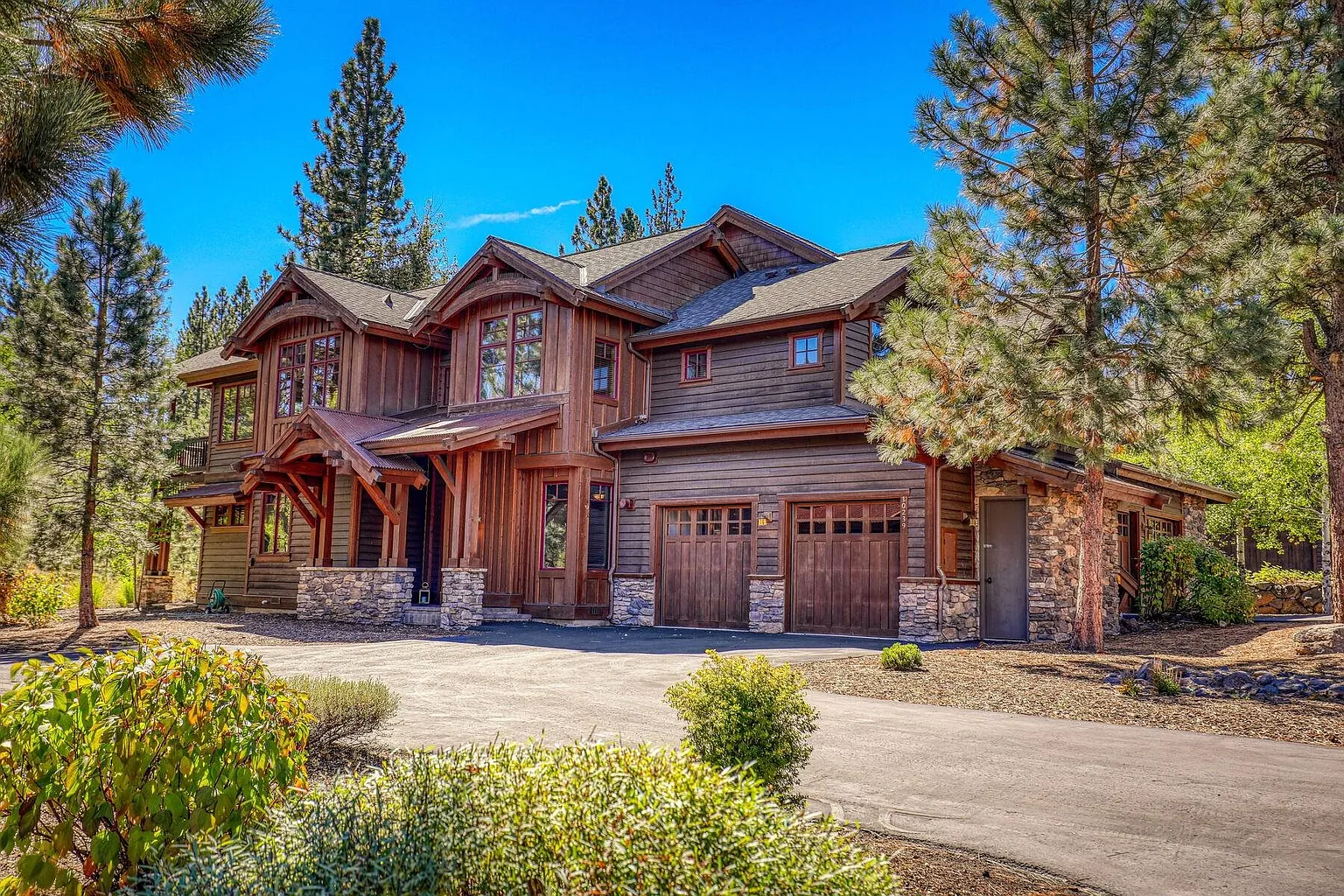 10239 Valmont Trl photo 1