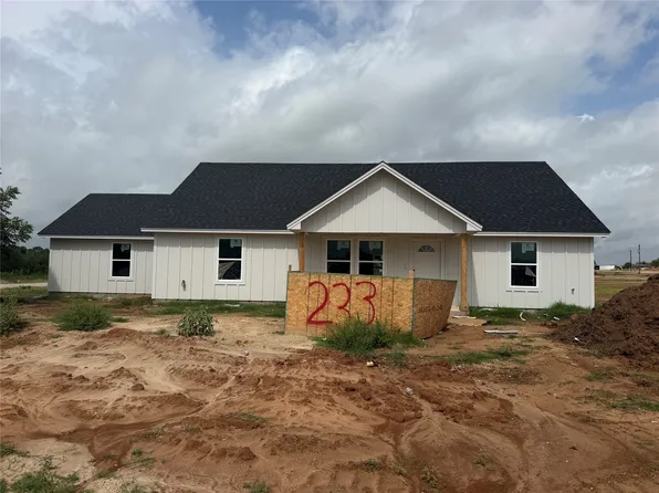 233 Altom Rd, Springtown, TX 76082