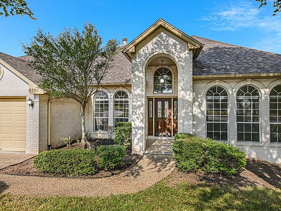 2nd image of 8703 Bluegrass Dr