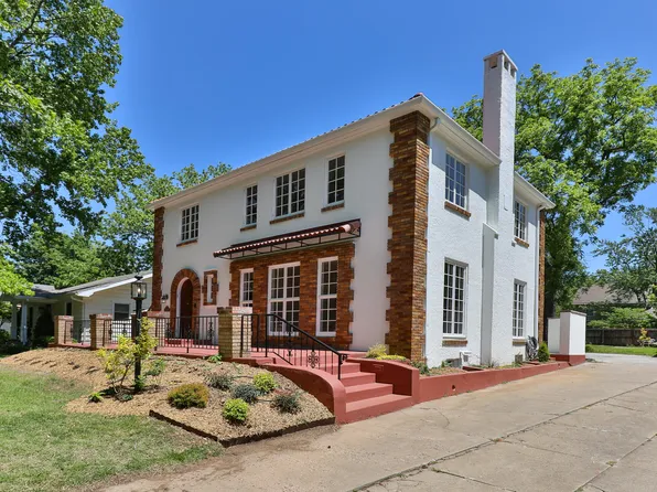 924 S Pickwick Avenue, Springfield, MO 65804