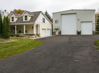 45 S 160th Ave, Holland, MI 49424
