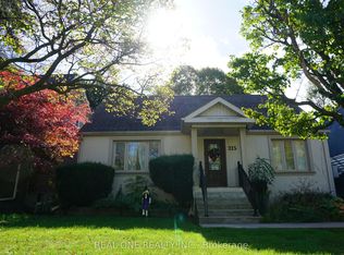 215 Poyntz Ave #BASEMENT, Toronto, ON M2N 1J5