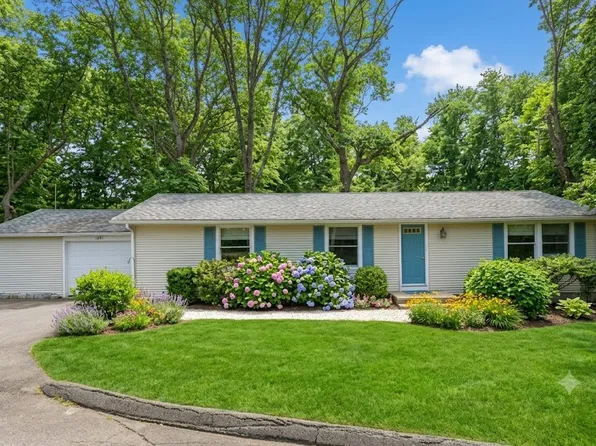 1091 Boston Post Rd, Madison, CT 06443