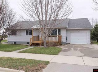 901 Daniels St, Saint Peter, MN 56082