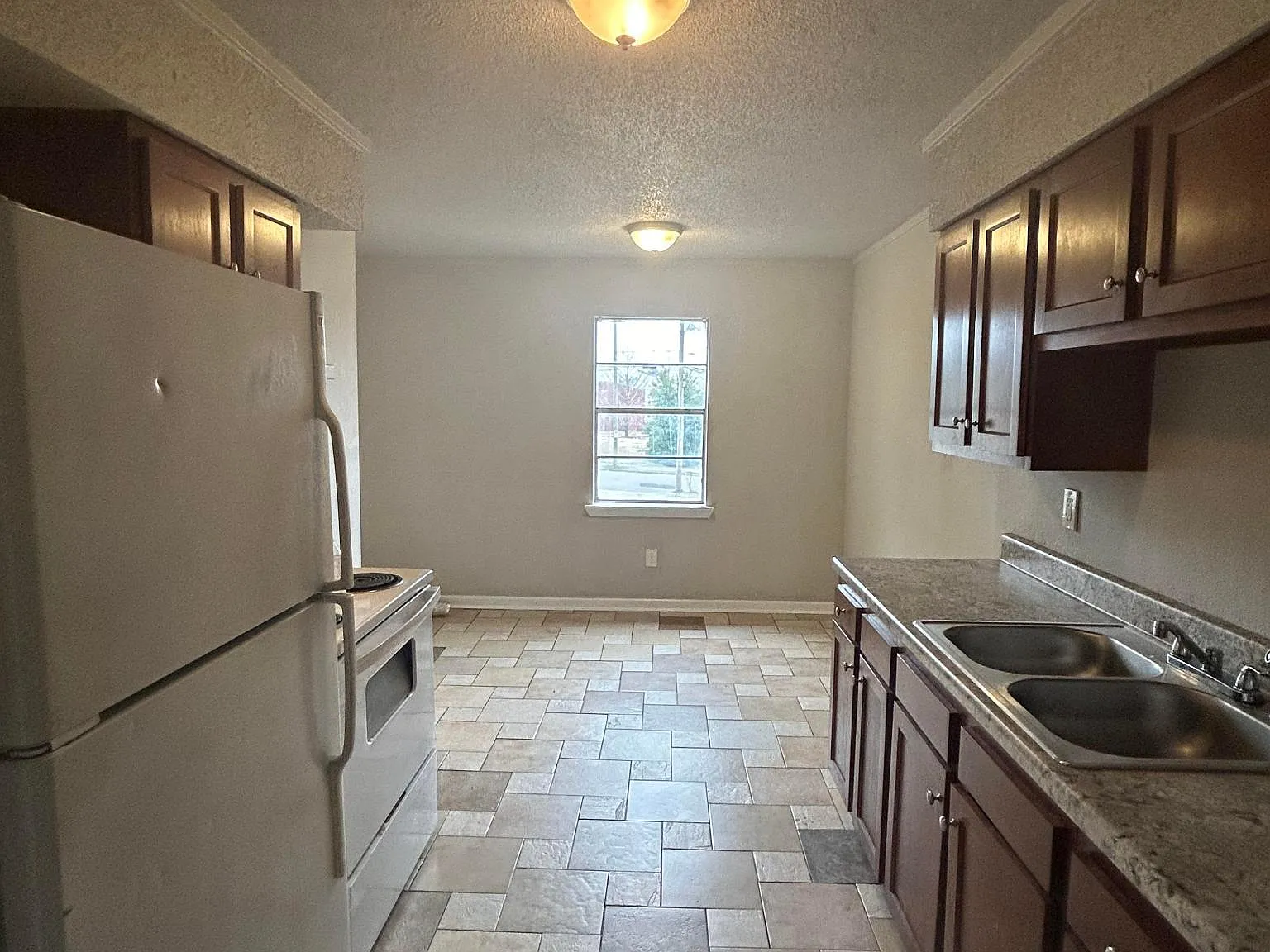 1228 Tuscaloosa Ave SW — Photo 2