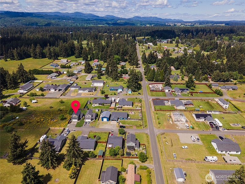 3rd image of 9324 179th Lane SW