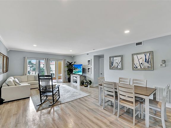 5th image of 5060 Harmony Cir APT 208