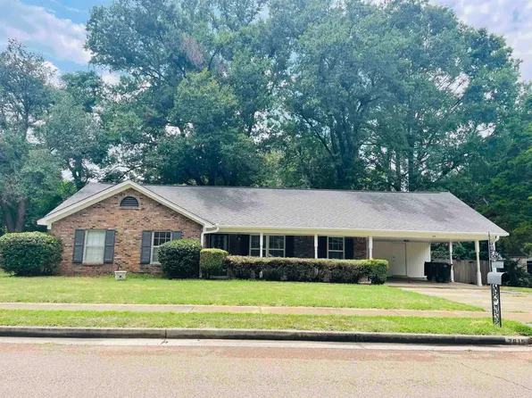 2815 N Star Dr, Bartlett, TN 38134