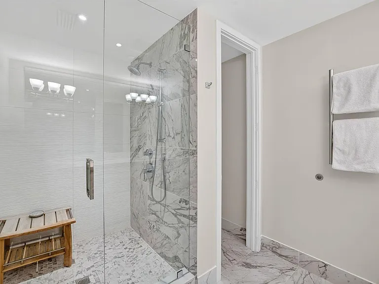 612 Bayshore Dr #702 — Photo 20
