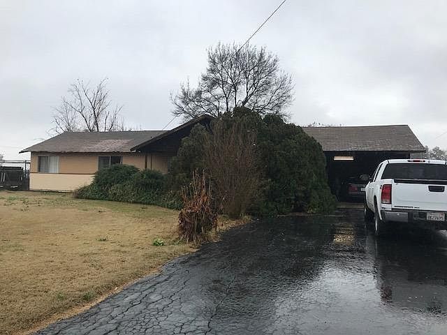 2nd image of 3675 S Three Oaks Rd