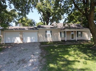 6410 Stockton Rd, Mattoon, IL 61938