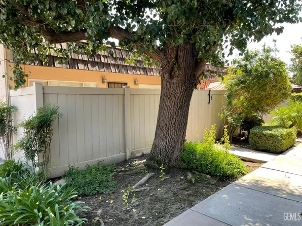 3800 Stockdale Hwy APT 5, Bakersfield, CA 93309