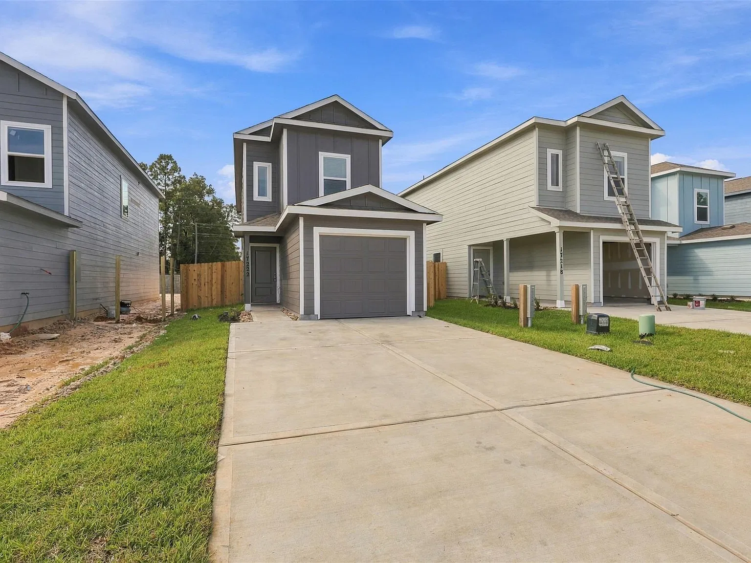 3 bed, 2.5 bath, 1360 sqft, $1,750 — Photo 2