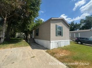 200 Paradise Acres Rd #39, Carterville, IL 62918
