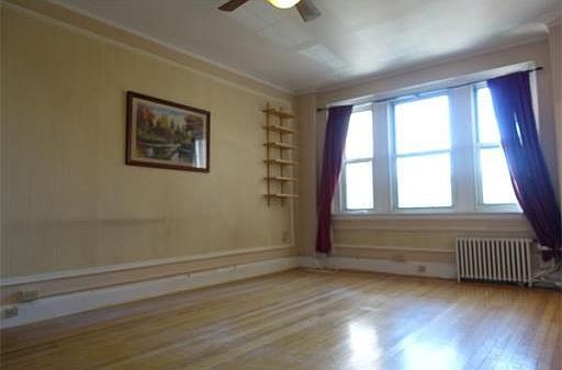 4th image of 1450-1454 Beacon St Unit 543