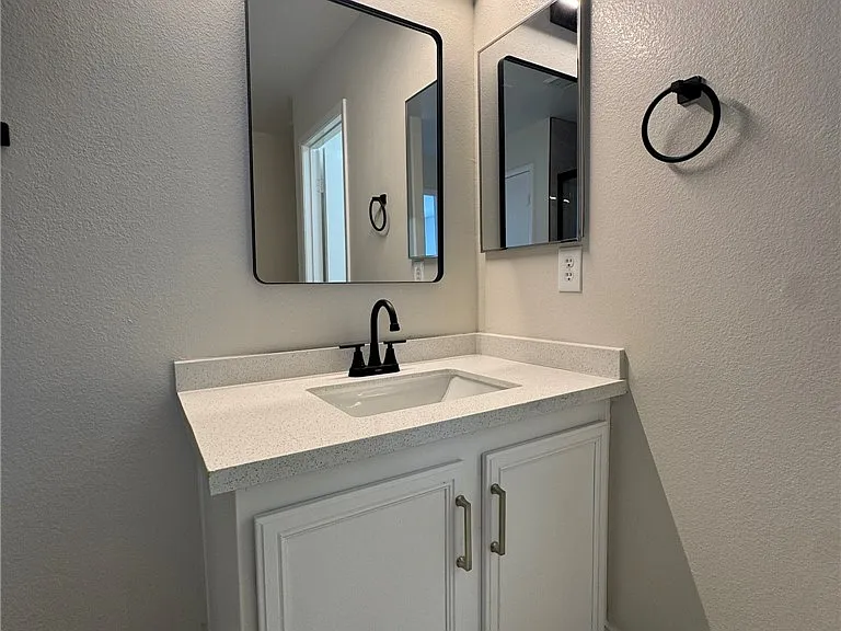 5352 Magnolia Crossing St — Photo 36