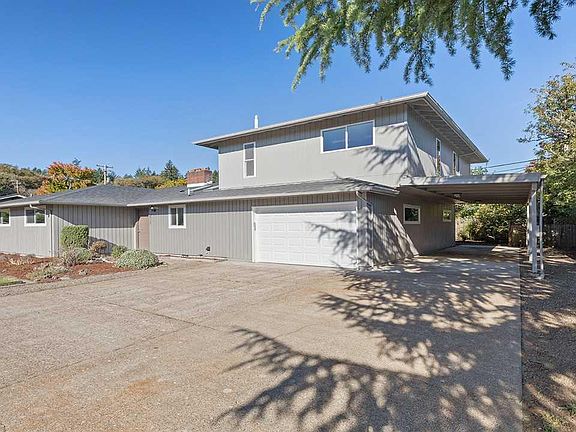 2nd image of 2713 NW Ashwood Dr