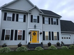 7 Hathaway Shore Est, Saint Albans, VT 05478