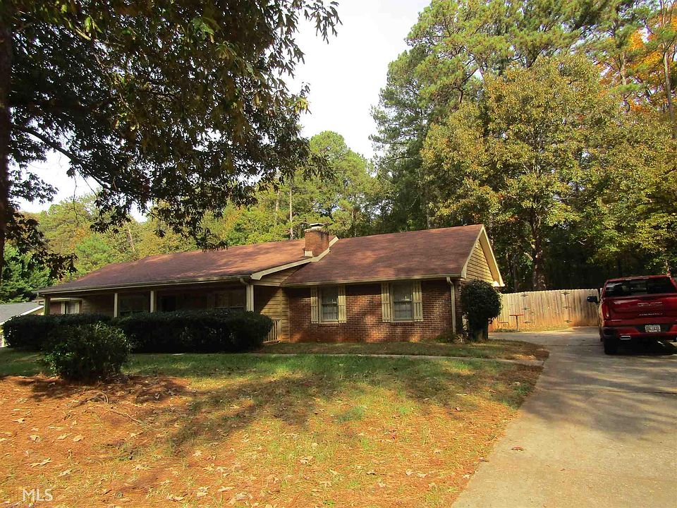 1st image of 1808 Brandy Woods Dr SE