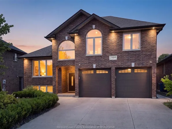 2988 Ruth Rd, Windsor, ON N8R 2K7