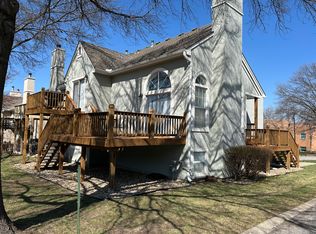 15705 W 90th St, Lenexa, KS 66219
