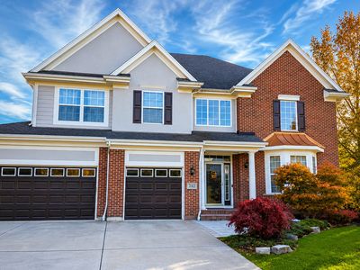 243 Colonial Dr, Vernon Hills, IL, 60061