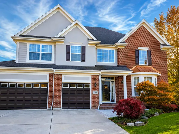 243 Colonial Dr, Vernon Hills, IL 60061
