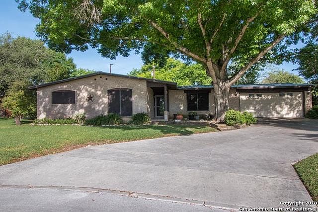 1st image of 109 Fetlock Cir