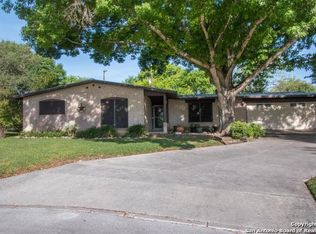 109 Fetlock Cir, Universal City, TX 78148