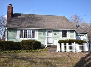 137 Columbia Dr, Amherst, MA 01002
