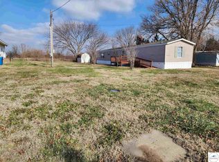 525 E Yale St, Liberal, MO 64762