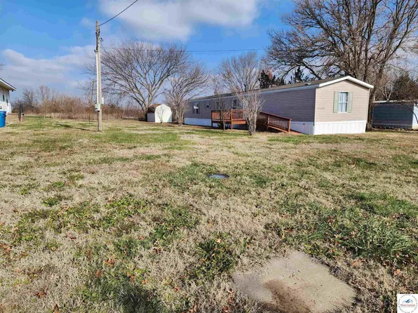 525 E Yale St, Liberal, MO 64762