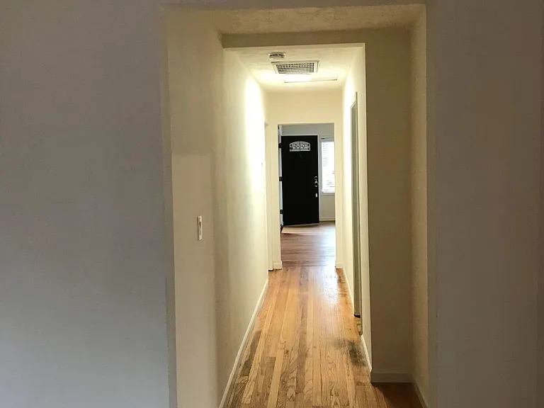 6706 SE 69th Ave — Photo 10