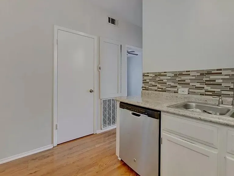 2801 Rio Grande St #106 — Photo 8