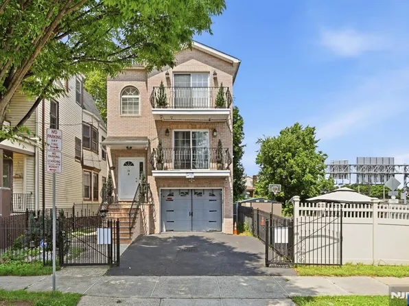 114 4th St, Newark, NJ 07107