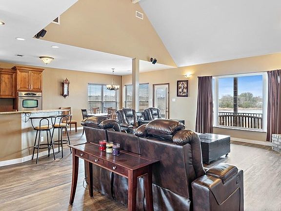 3rd image of 17359 Handsome Meadow Ln