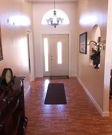 3rd image of 9791 Sassafras Ct