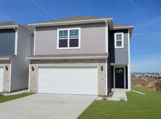 1151 Magnolia Ln, Waukee, IA 50263