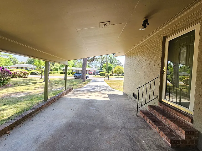 7526 Bridgeman Dr — Photo 11