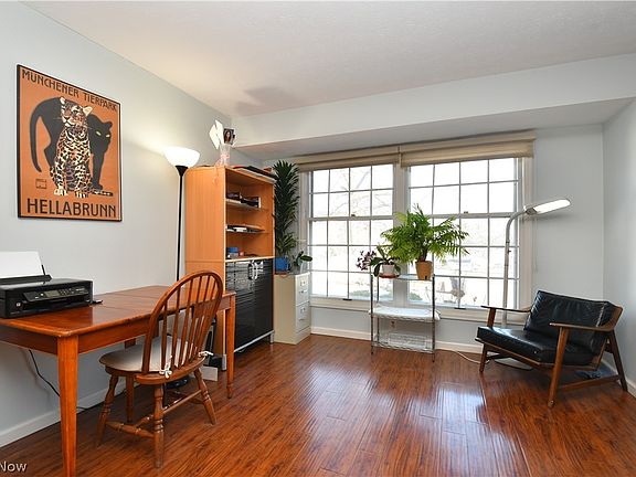 3rd image of 34108 Chagrin Blvd APT 5104