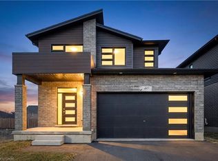 40 Moon Cres, Cambridge, ON