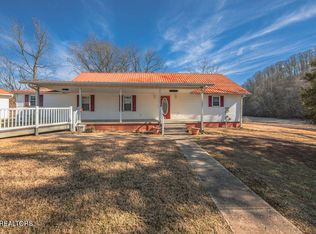 634 Swan Pond Rd, Harriman, TN 37748