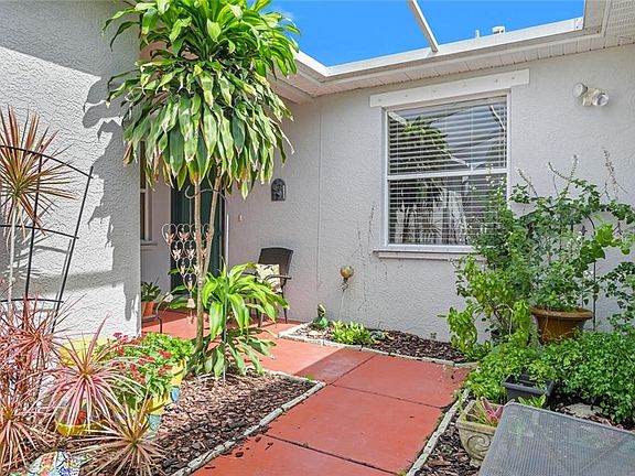 4th image of 20927 Jaffa Ln