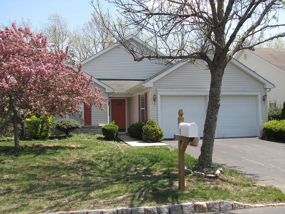 1st image of 15 Morning Glory Ln