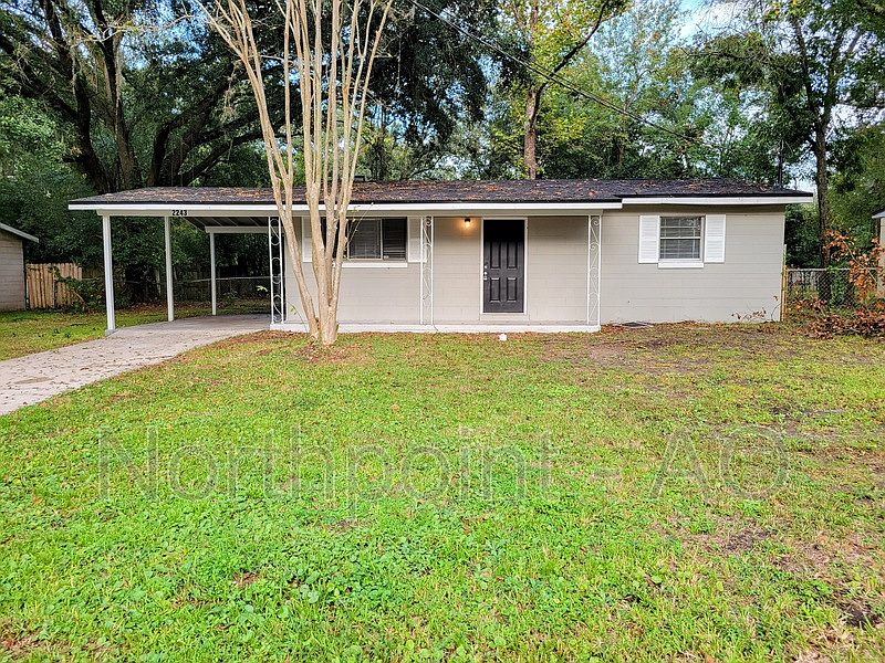 1st image of 2243 Looking Glass Ln