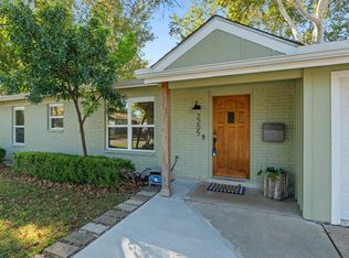 2205 N Plains Ave, Austin, TX 78757
